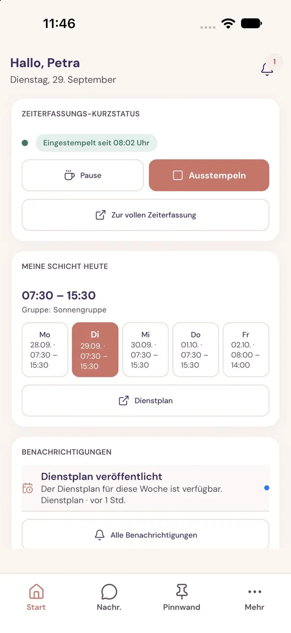 Startseite der Kibly Mitarbeiter-App mit Zeiterfassung und Schicht